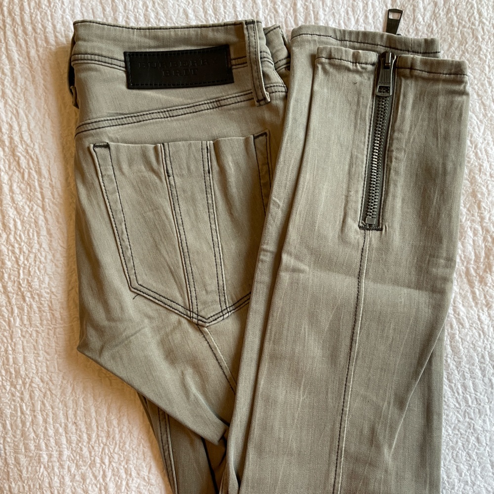 Burberry Brit Grey 29w Skinny Leg